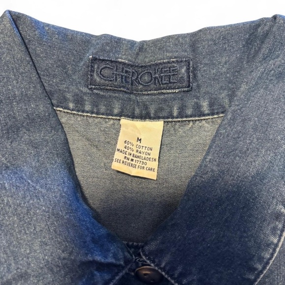 Vintage 90s Cherokee Women's Medium Denim Vest Floral Embroidered Cottagecore - Picture 4 of 4